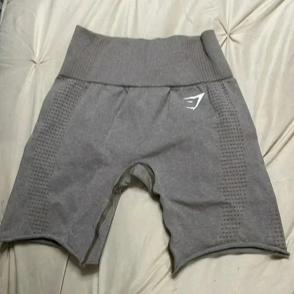 Gymshark seamless shorts 6”